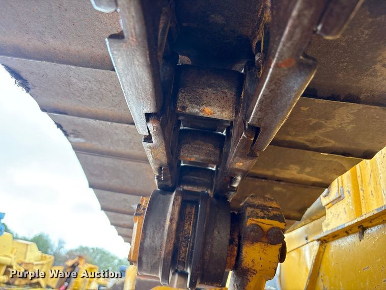 image for item EA7121 2015 John Deere 650K LGP dozer