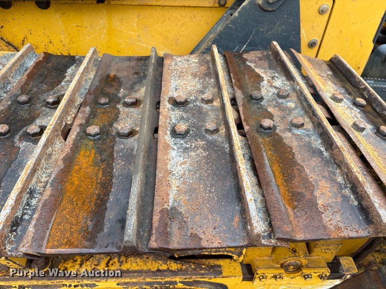 image for item EA7121 2015 John Deere 650K LGP dozer