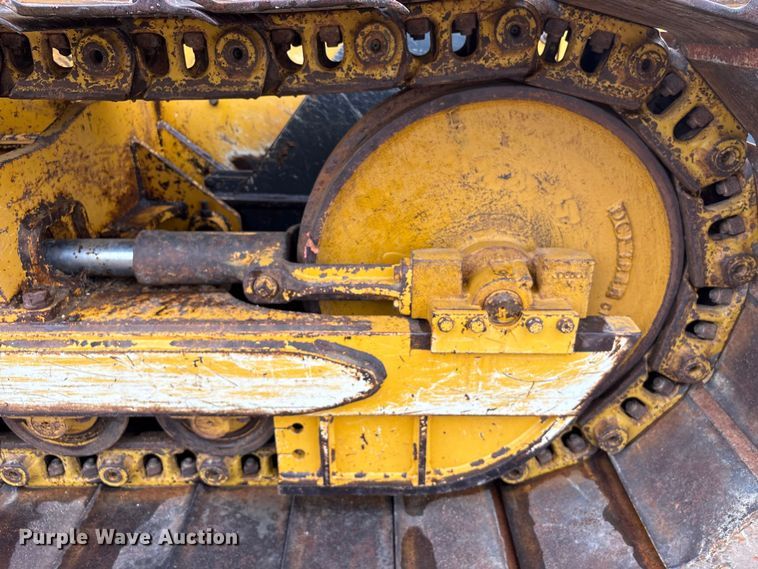 image for item EA7121 2015 John Deere 650K LGP dozer