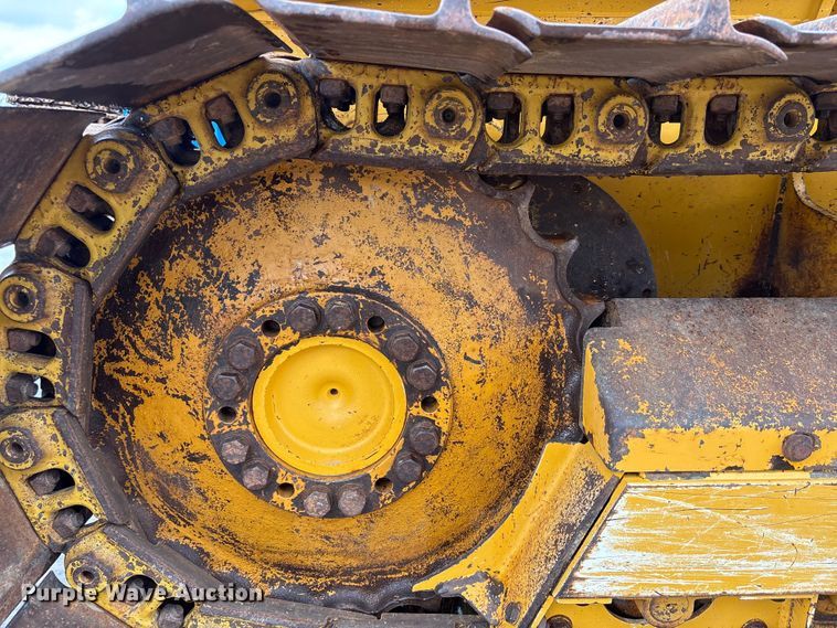 image for item EA7121 2015 John Deere 650K LGP dozer