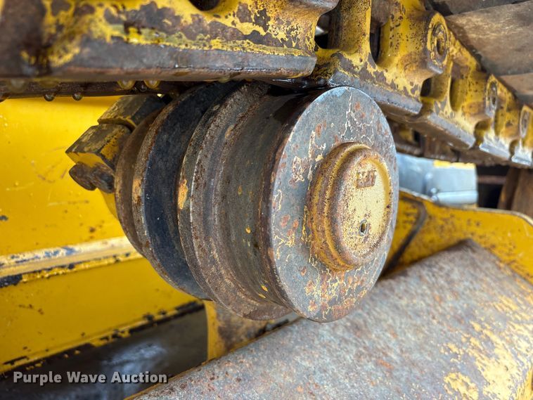 image for item EA7121 2015 John Deere 650K LGP dozer