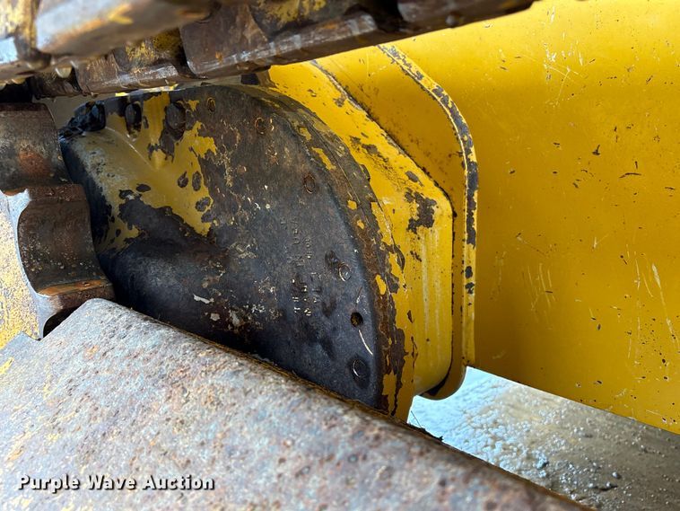 image for item EA7121 2015 John Deere 650K LGP dozer