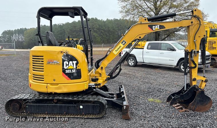 image for item EA7130 2018 Caterpillar 303.5E2 CR mini excavator