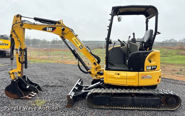 image for item EA7130 2018 Caterpillar 303.5E2 CR mini excavator