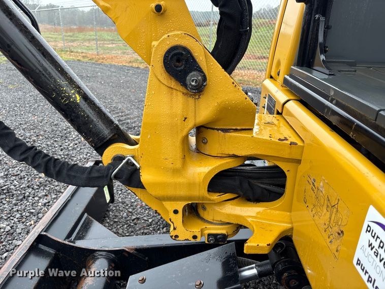 image for item EA7130 2018 Caterpillar 303.5E2 CR mini excavator