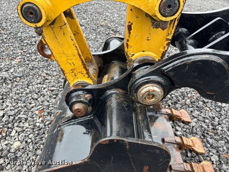 image for item EA7130 2018 Caterpillar 303.5E2 CR mini excavator