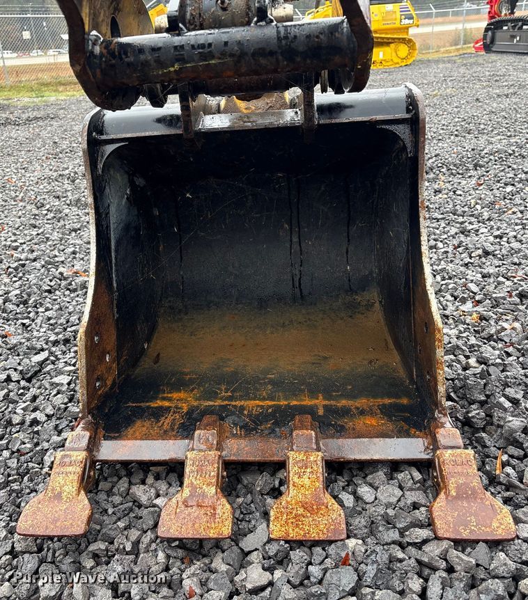 image for item EA7130 2018 Caterpillar 303.5E2 CR mini excavator