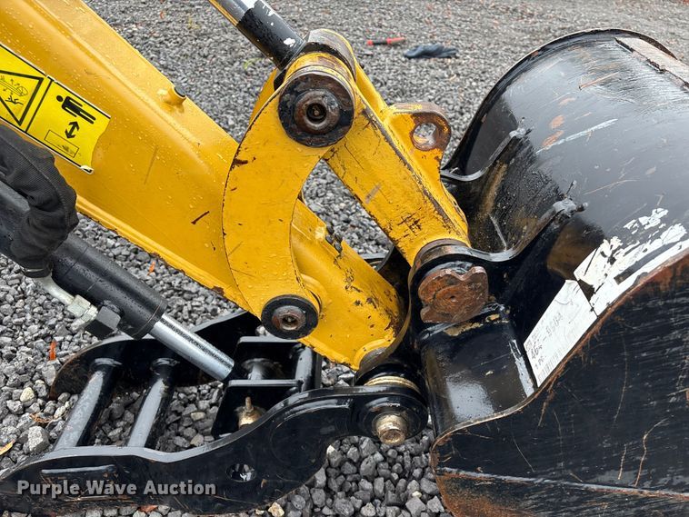 image for item EA7130 2018 Caterpillar 303.5E2 CR mini excavator