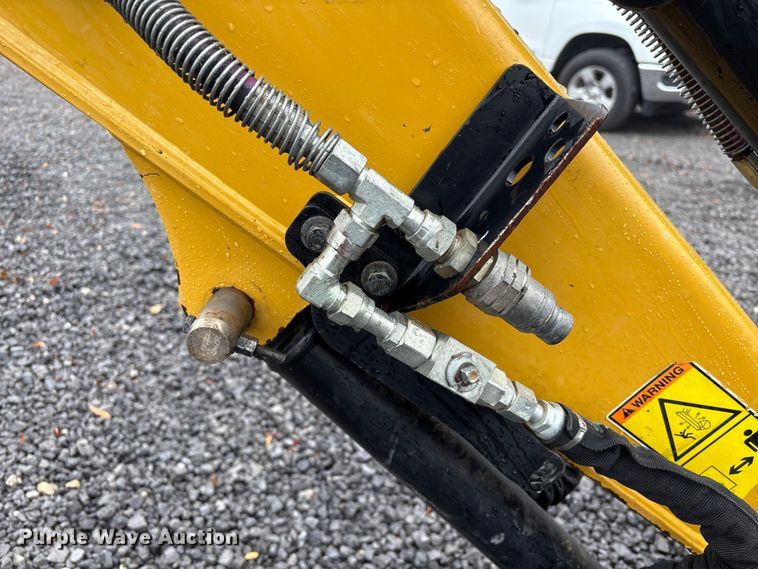 image for item EA7130 2018 Caterpillar 303.5E2 CR mini excavator