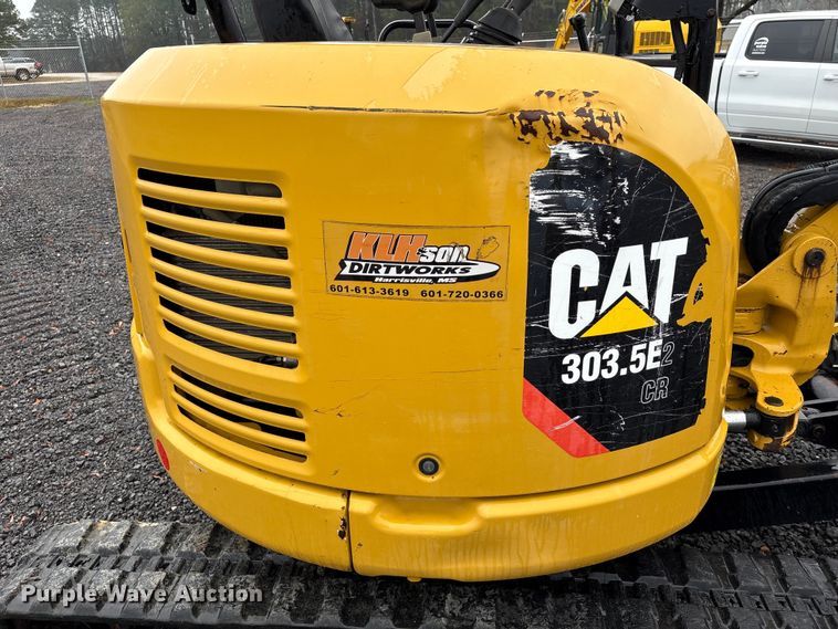 image for item EA7130 2018 Caterpillar 303.5E2 CR mini excavator