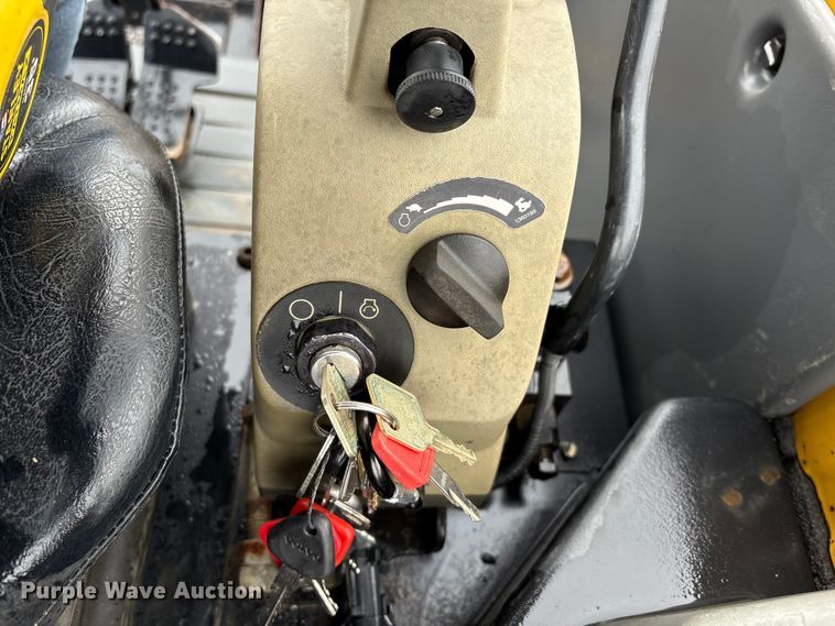 image for item EA7130 2018 Caterpillar 303.5E2 CR mini excavator