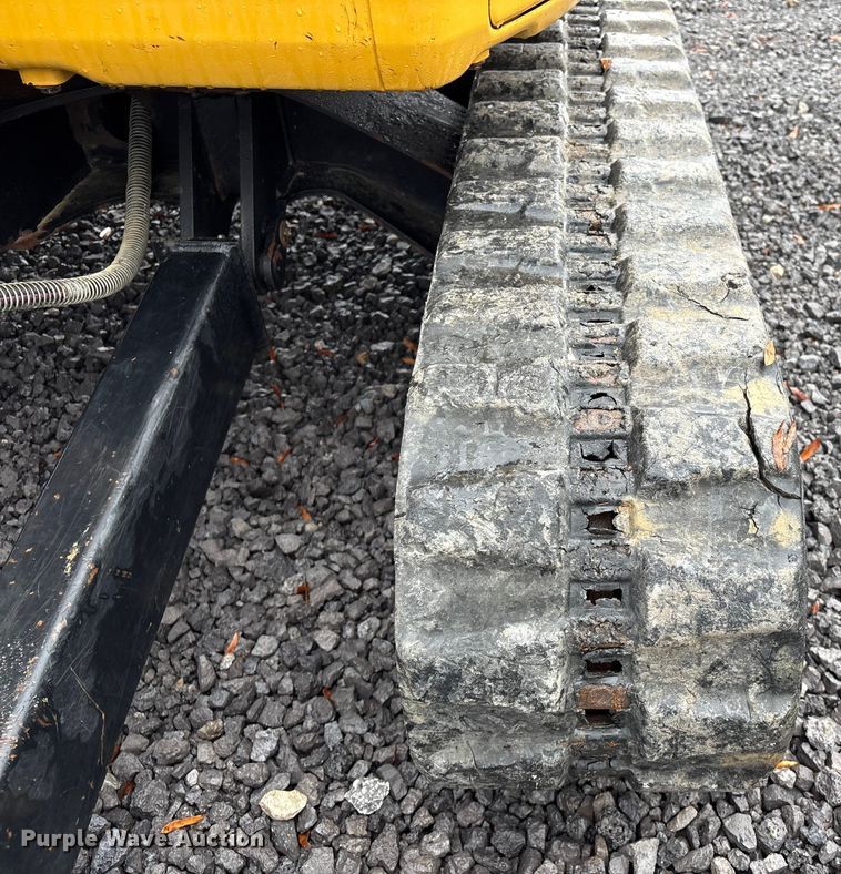 image for item EA7130 2018 Caterpillar 303.5E2 CR mini excavator