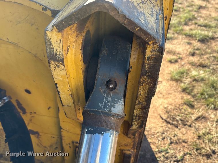 image for item EA7800 2019 John Deere 850K dozer