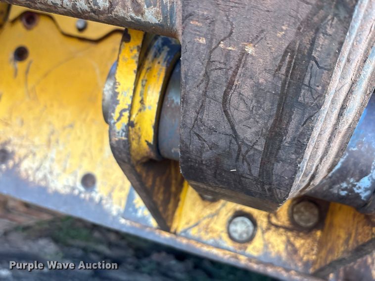 image for item EA7800 2019 John Deere 850K dozer