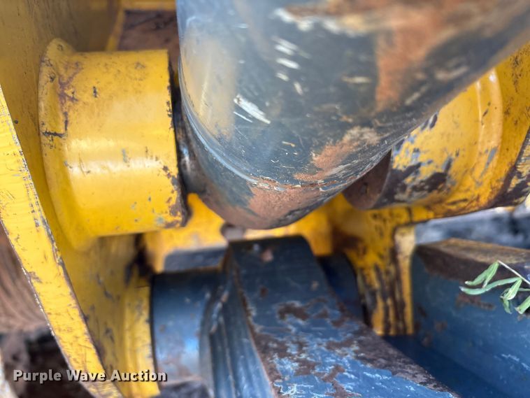 image for item EA7800 2019 John Deere 850K dozer