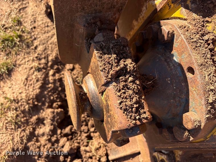 image for item EA7800 2019 John Deere 850K dozer