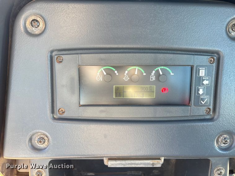 image for item EA7800 2019 John Deere 850K dozer