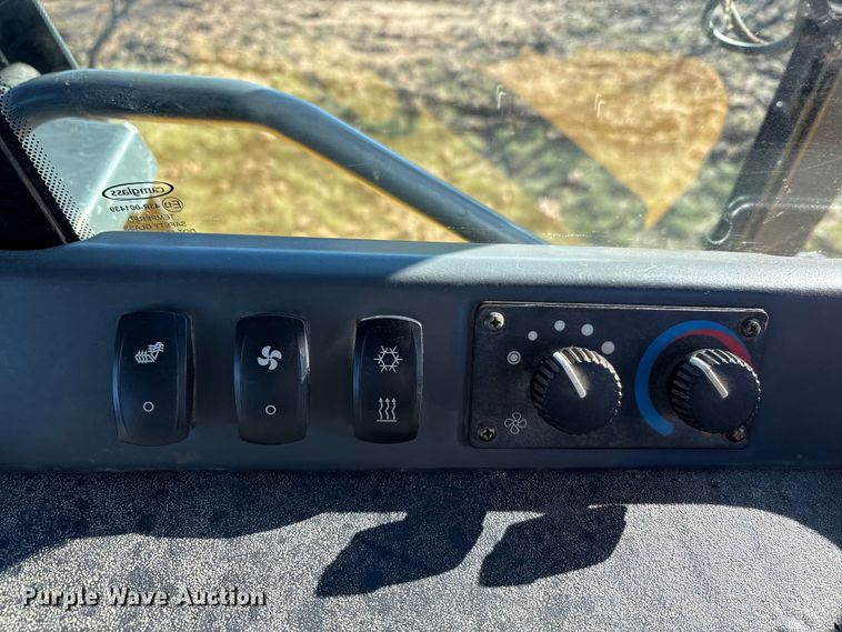 image for item EA7800 2019 John Deere 850K dozer