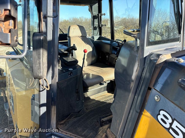 image for item EA7800 2019 John Deere 850K dozer