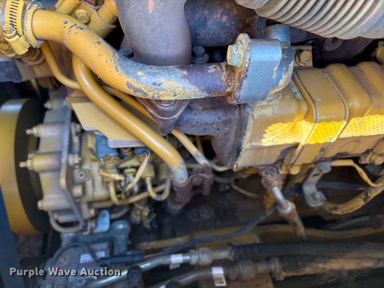 image for item EA7800 2019 John Deere 850K dozer