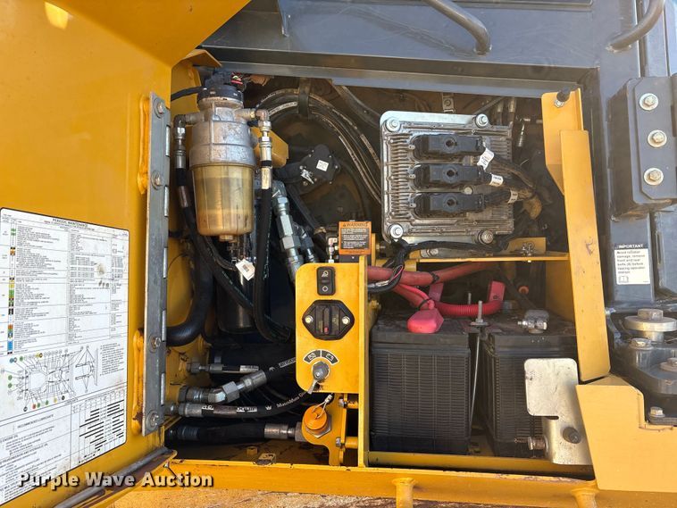 image for item EA7800 2019 John Deere 850K dozer