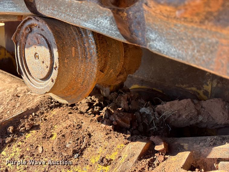 image for item EA7800 2019 John Deere 850K dozer