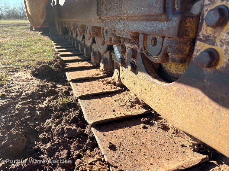 image for item EA7800 2019 John Deere 850K dozer