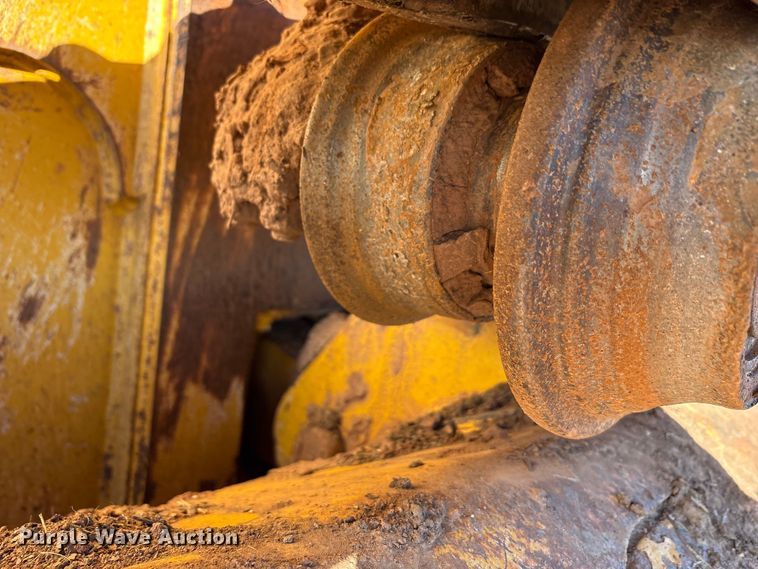 image for item EA7800 2019 John Deere 850K dozer