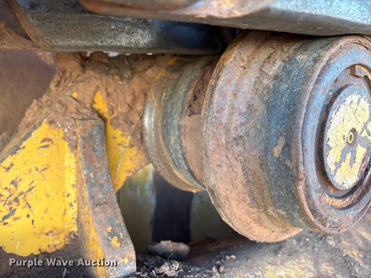 image for item EA7800 2019 John Deere 850K dozer