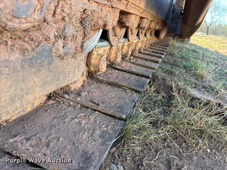 image for item EA7800 2019 John Deere 850K dozer