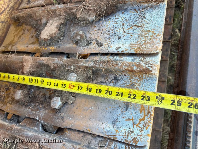 image for item EA7800 2019 John Deere 850K dozer