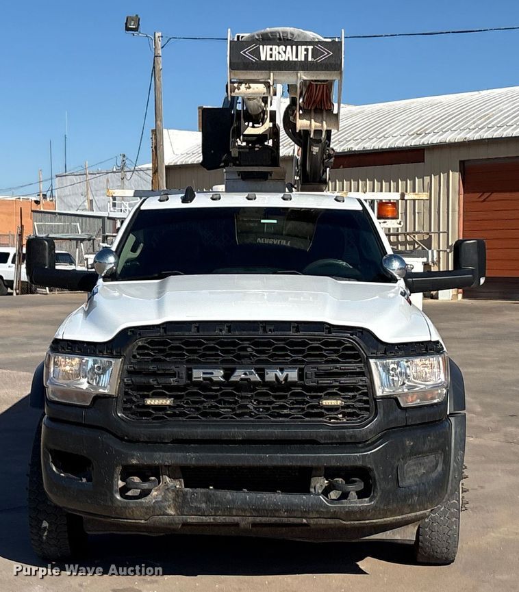 CAMIóN CON CANASTILLA 2019 RAM VERSALIFT