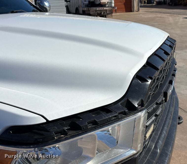 image for item EA7821 2019 RAM 5500 bucket truck