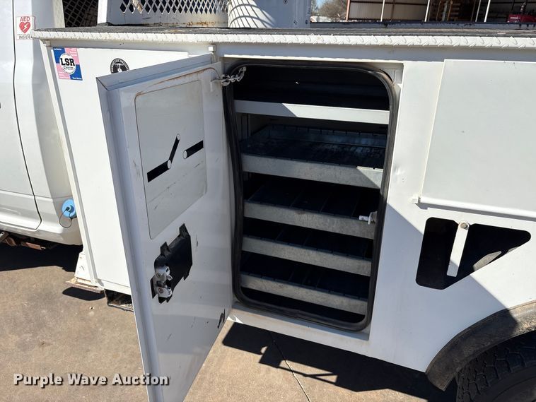 image for item EA7821 2019 RAM 5500 bucket truck