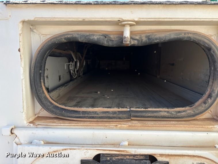 image for item EA7821 2019 RAM 5500 bucket truck