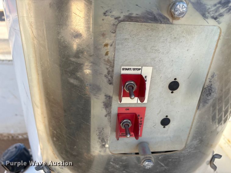 image for item EA7821 2019 RAM 5500 bucket truck