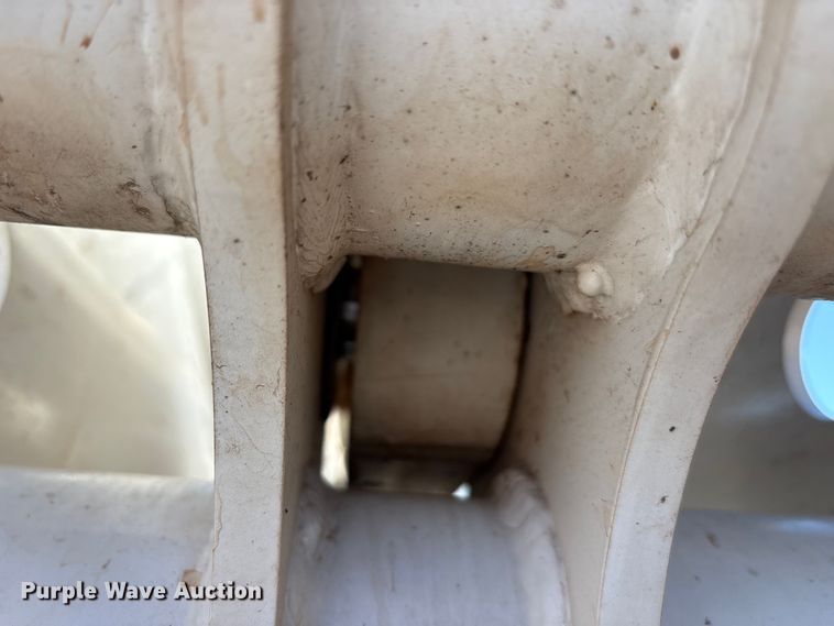 image for item EA7821 2019 RAM 5500 bucket truck