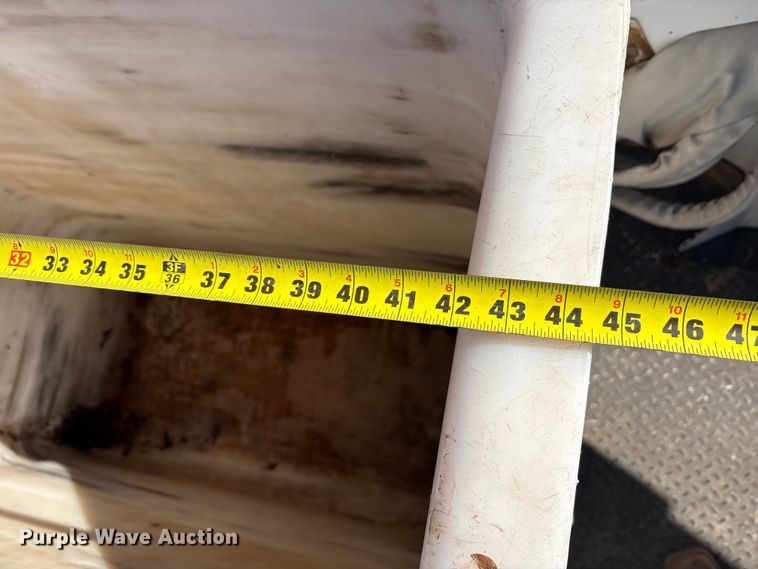 image for item EA7821 2019 RAM 5500 bucket truck