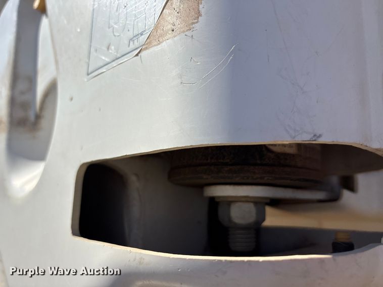 image for item EA7821 2019 RAM 5500 bucket truck