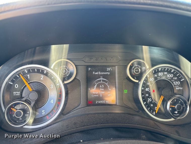 image for item EA7821 2019 RAM 5500 bucket truck