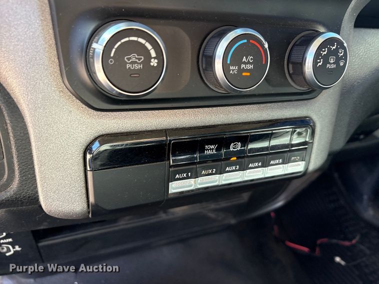 image for item EA7821 2019 RAM 5500 bucket truck