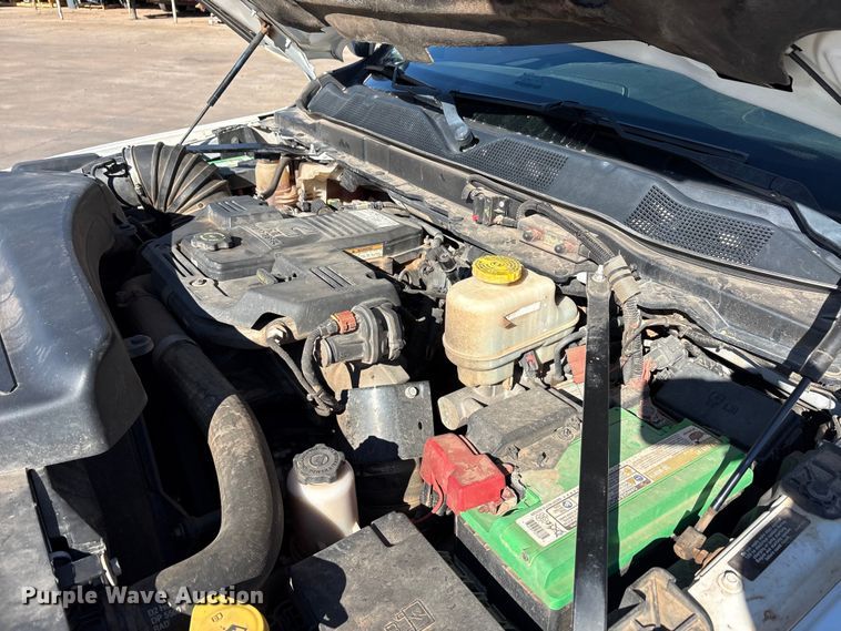 image for item EA7821 2019 RAM 5500 bucket truck