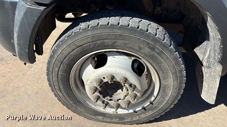 image for item EA7821 2019 RAM 5500 bucket truck