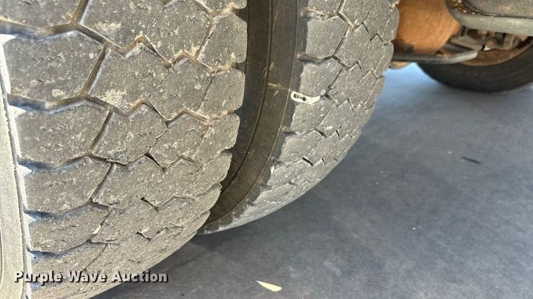 image for item EA7821 2019 RAM 5500 bucket truck