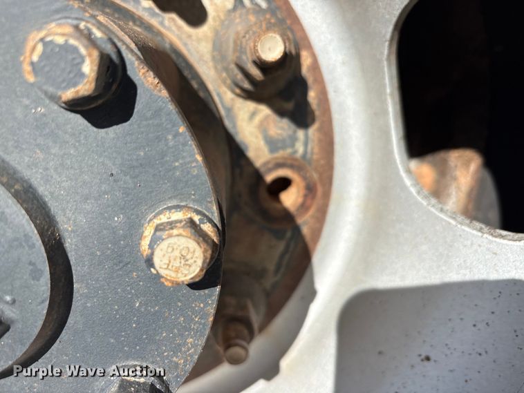 image for item EA7821 2019 RAM 5500 bucket truck