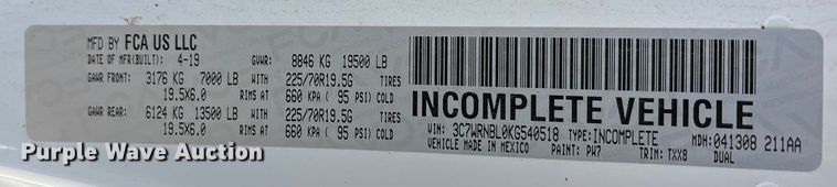 image for item EA7821 2019 RAM 5500 bucket truck