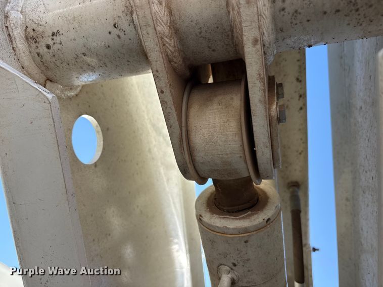 image for item EA7822 2017 Ford F550 Super Duty bucket truck