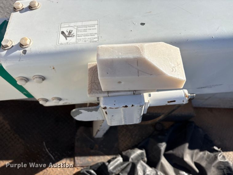 image for item EA7822 2017 Ford F550 Super Duty bucket truck