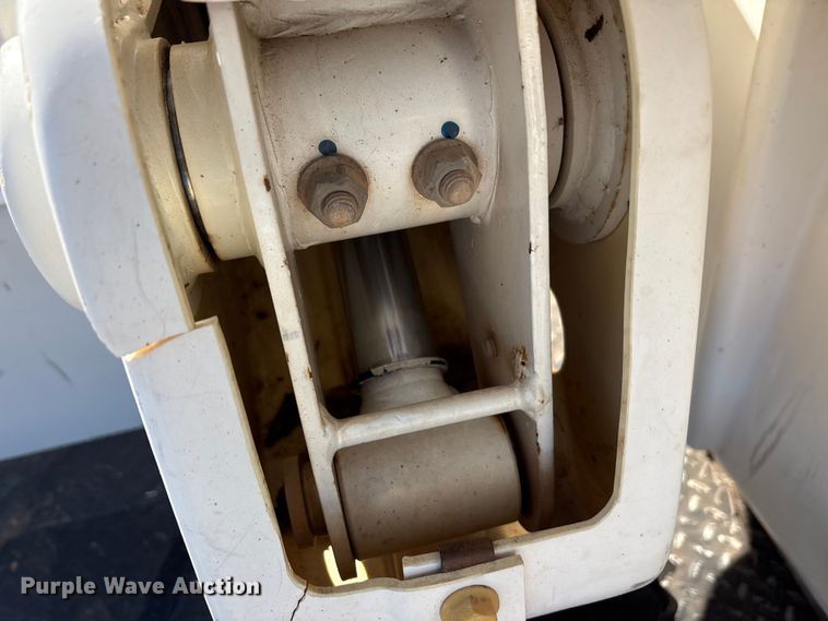 image for item EA7822 2017 Ford F550 Super Duty bucket truck