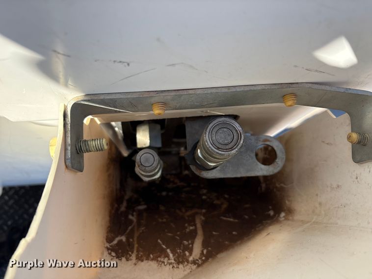 image for item EA7822 2017 Ford F550 Super Duty bucket truck